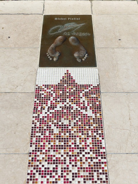 这名小女孩 这名小女孩